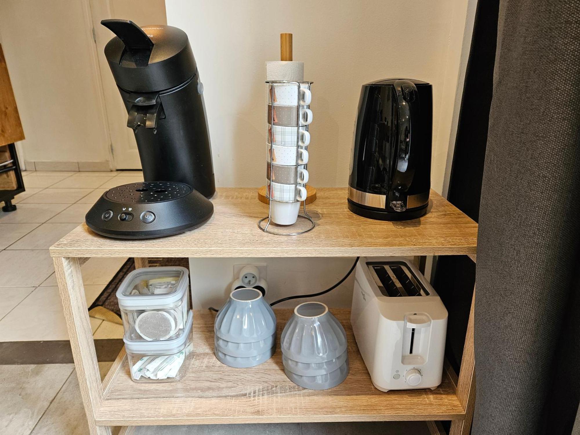 Refuge Urbain - Ideal Pro, Familles & Amis - Le Calme En Hypercentre - Wifi Haut Debit - Netflix - Machine A Laver - Gare, Cathedrale, Commerces, Restaurants & Transports En Commun A Moins De 10 Minutes A Pied Reims Exterior photo