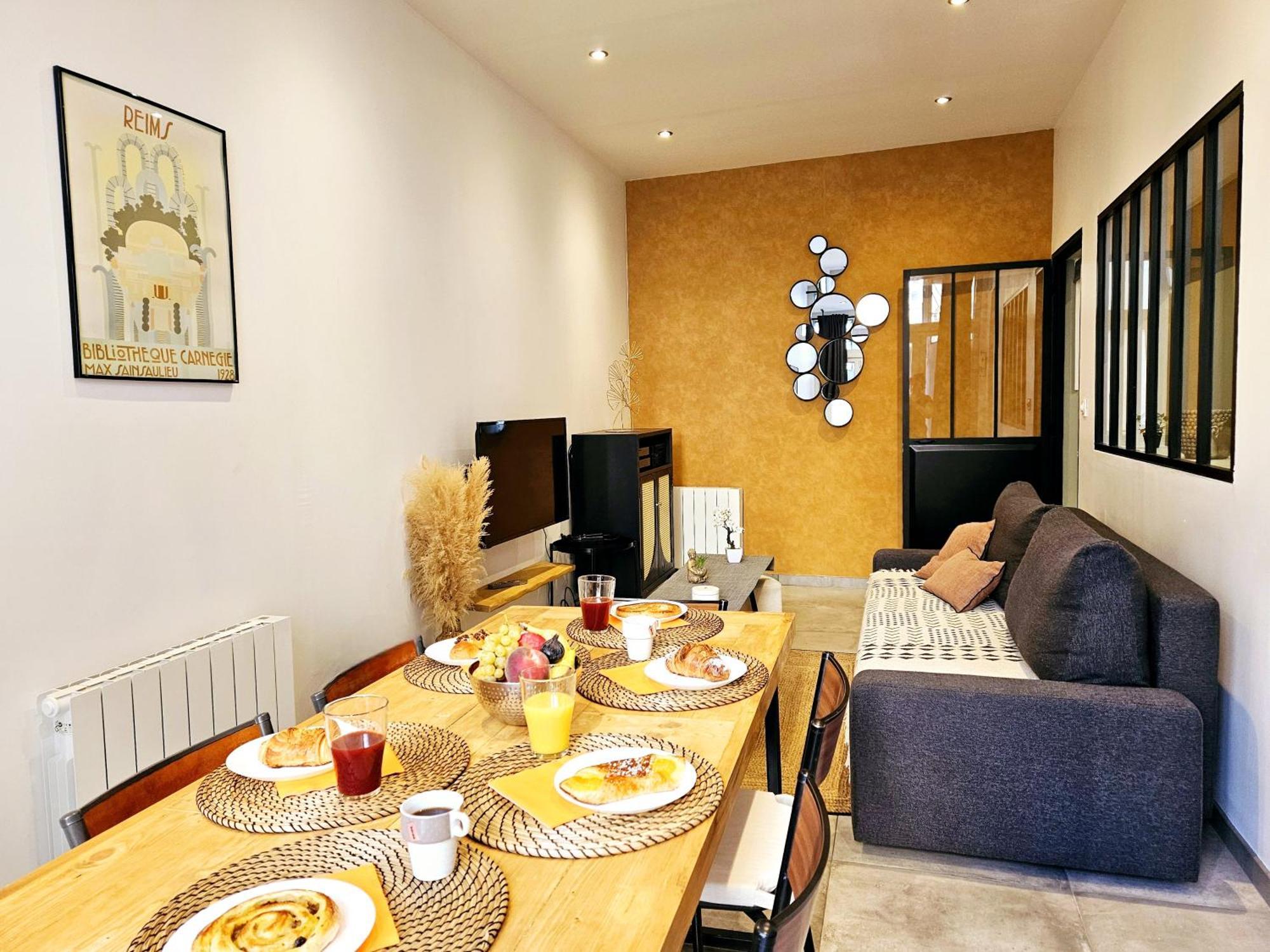 Refuge Urbain - Ideal Pro, Familles & Amis - Le Calme En Hypercentre - Wifi Haut Debit - Netflix - Machine A Laver - Gare, Cathedrale, Commerces, Restaurants & Transports En Commun A Moins De 10 Minutes A Pied Reims Exterior photo
